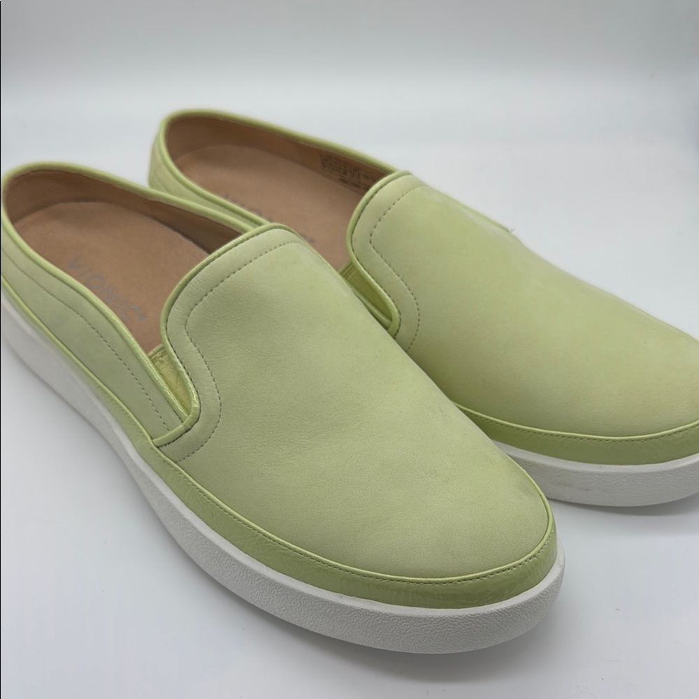 Vionic Light Green Mules